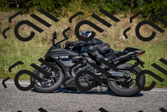 202509061112-DSC_0298_c2