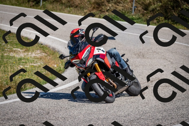 202509061116-DSC_0333_c2