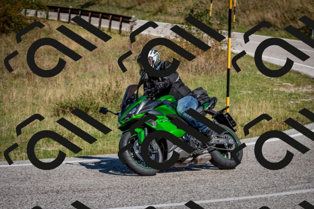 202509061121-DSC_0396_c2