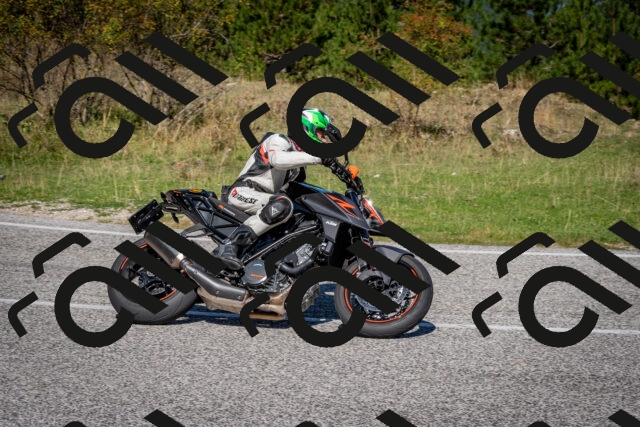 202509061125-DSC_0451_c2