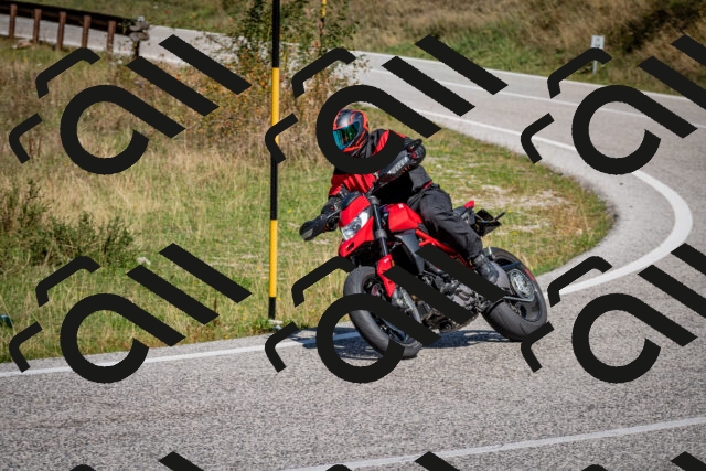 202509061209-DSC_0982_c2