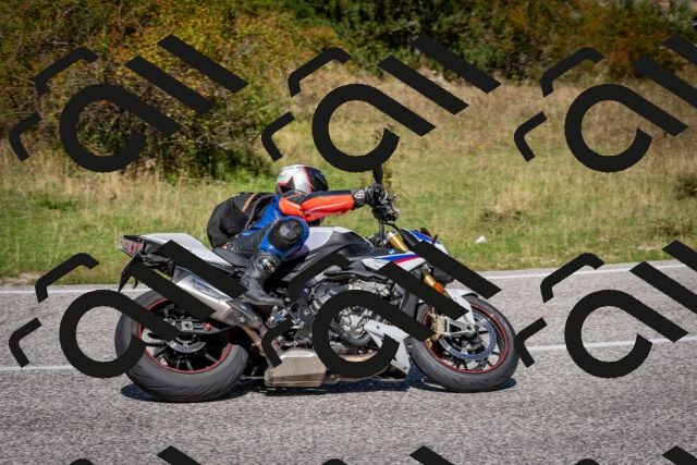 202509061213-DSC_1061_c2