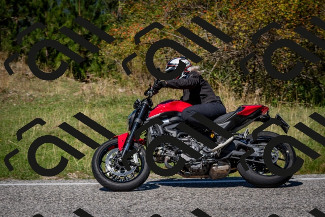 202509061240-DSC_1512_c2