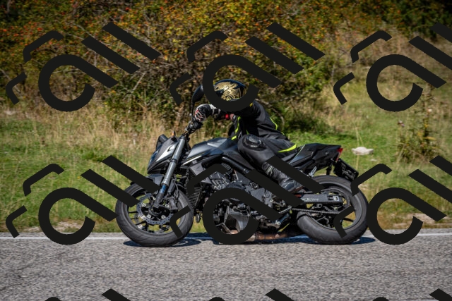 202509061244-DSC_1631_c2