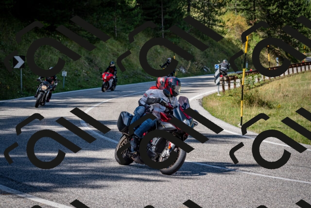 202509061246-DSC_1673_c2