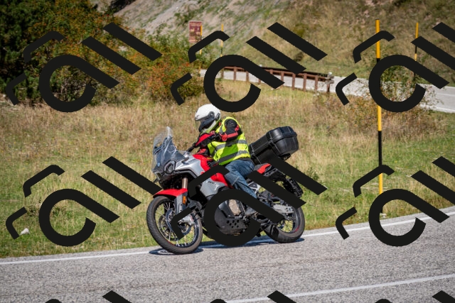 202509061248-DSC_1705_c2