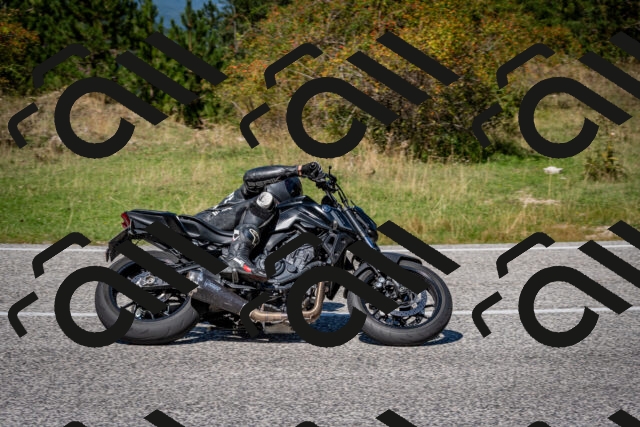 202509061253-DSC_1810_c2