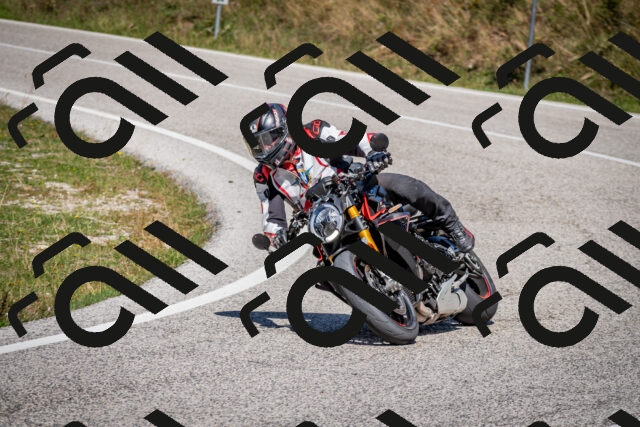 202509061256-DSC_1843_c2