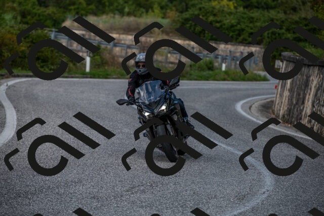 202509061411-M22_9387_m1_