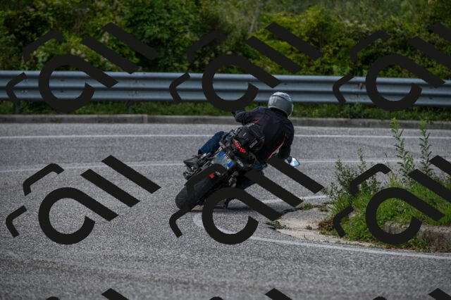 202509061411-M22_9390_m1_