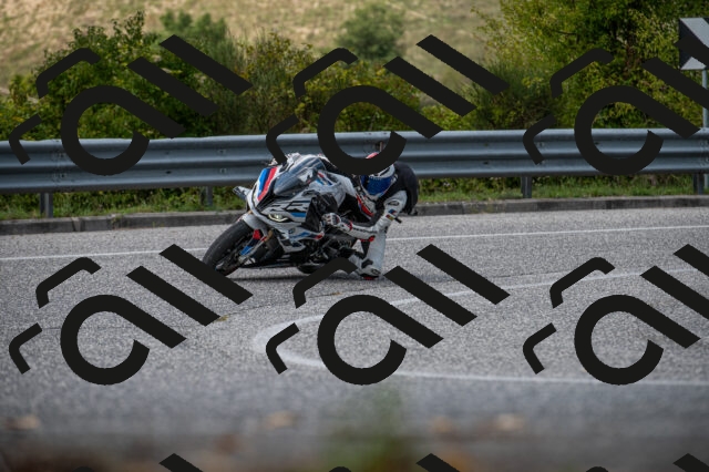 202509061419-M22_9395_m1_