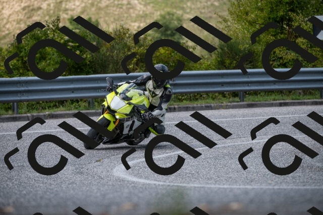 202509061419-M22_9404_m1_