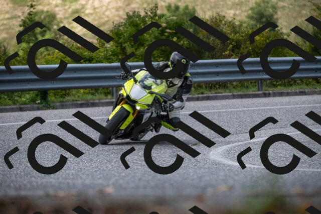 202509061419-M22_9405_m1_