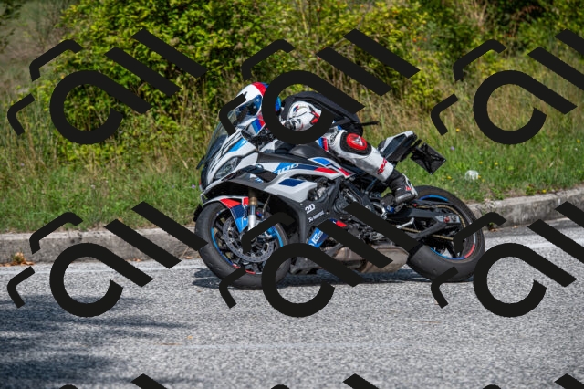 202509061431-M22_9433_m1_