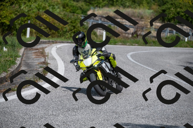 202509061431-M22_9435_m1_