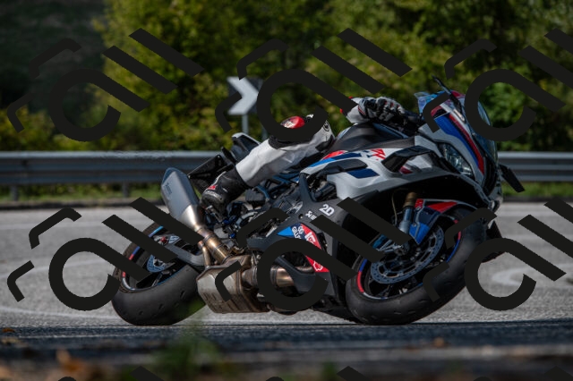 202509061434-M22_9452_m1_