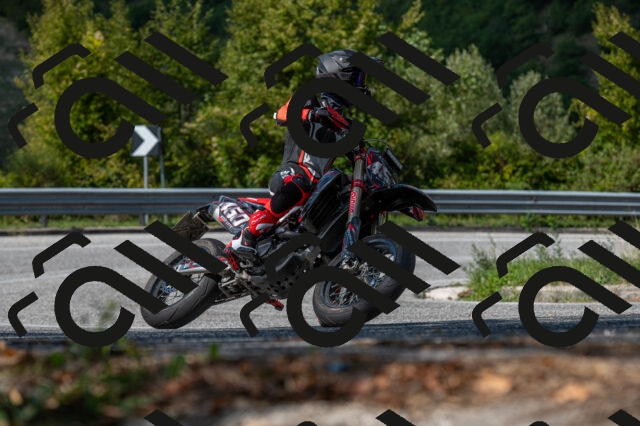 202509061434-M22_9457_m1_