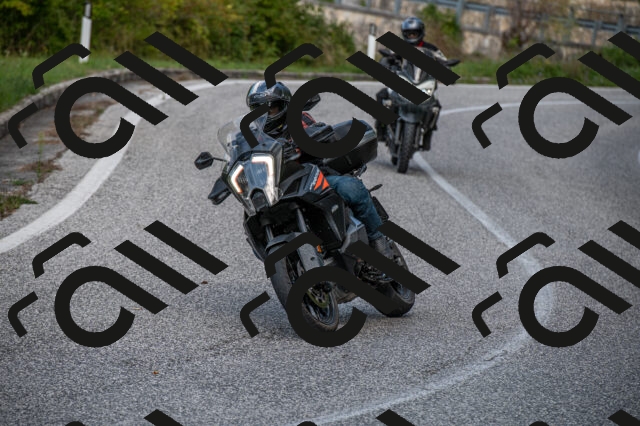 202509061442-M22_9469_m1_