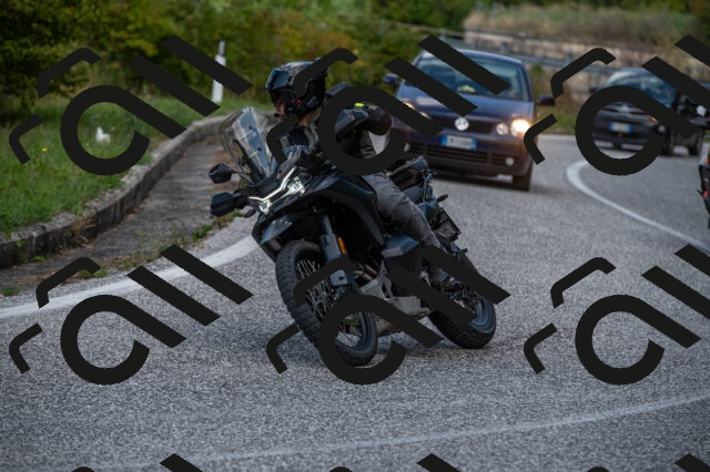 202509061444-M22_9477_m1_