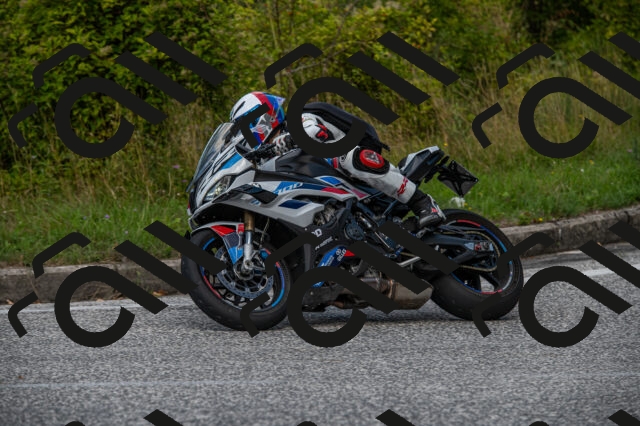 202509061445-M22_9484_m1_