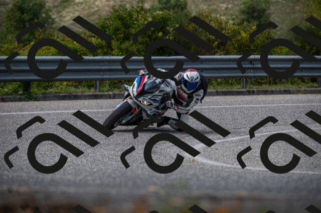 202509061447-M22_9489_m1_