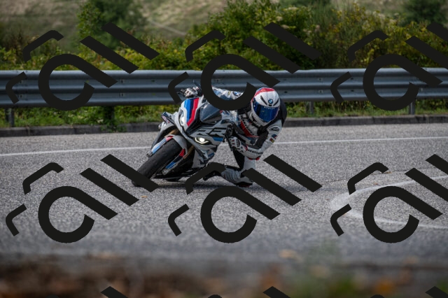 202509061447-M22_9490_m1_