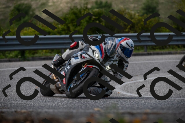 202509061447-M22_9492_m1_