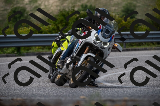 202509061447-M22_9495_m1_