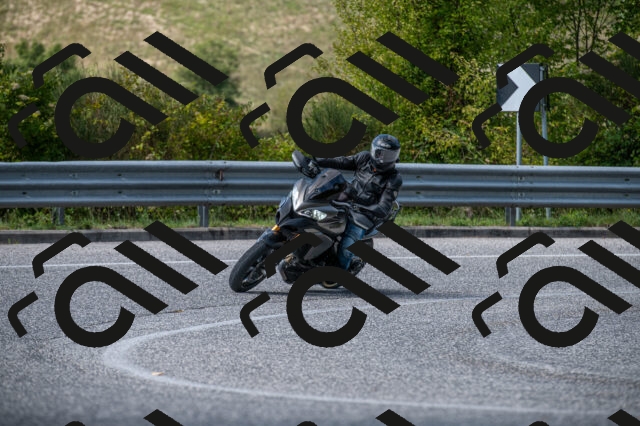 202509061457-M22_9507_m1_