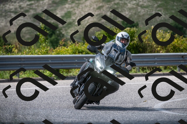 202509061458-M22_9512_m1_