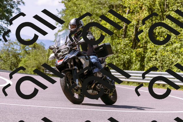 202509061109-_DSC8432_d1_