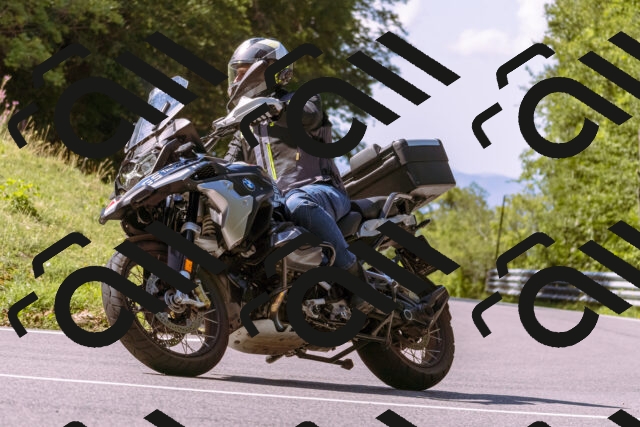 202509061109-_DSC8433_d1_