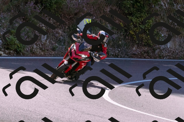 202509061118-_DSC8465_d1_