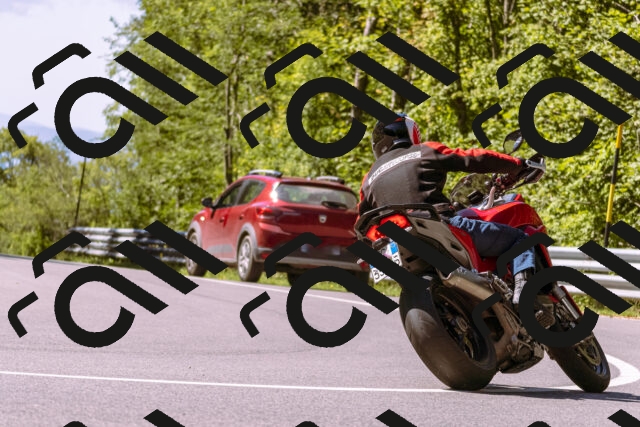 202509061118-_DSC8469_d1_