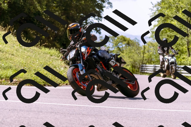 202509061124-_DSC8492_d1_