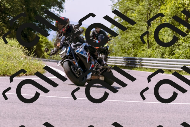 202509061136-_DSC8543_d1_