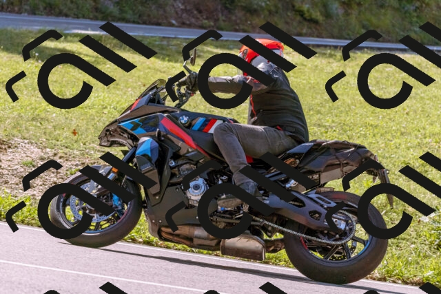 202509061136-_DSC8550_d1_