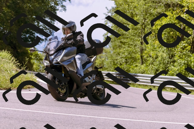 202509061139-_DSC8565_d1_