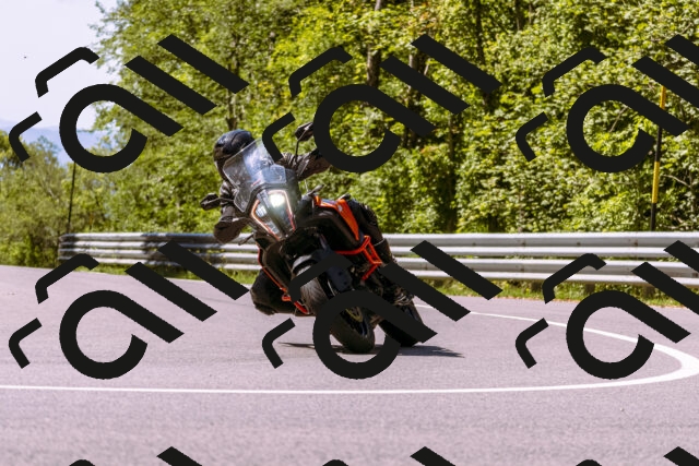 202509061143-_DSC8575_d1_