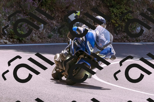 202509061157-_DSC8645_d1_