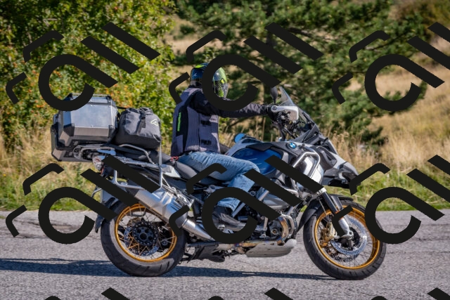 202509060959-DSC_8277_c4_