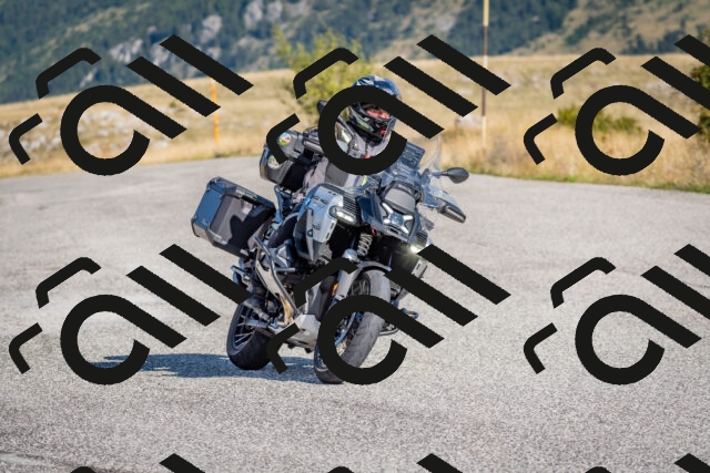 202509060959-DSC_8283_c4_