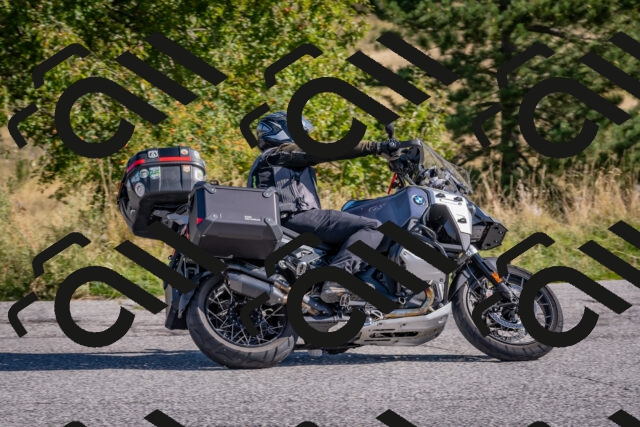 202509060959-DSC_8286_c4_