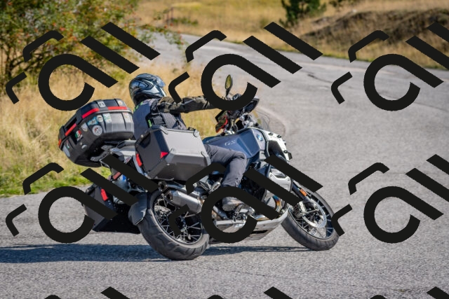 202509060959-DSC_8287_c4_