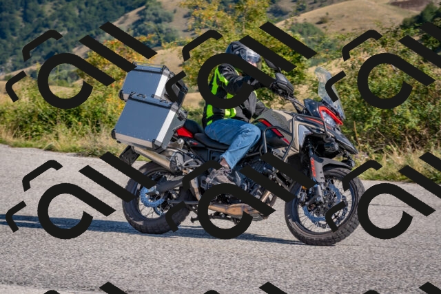 202509061007-DSC_8312_c4_