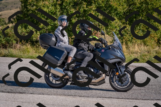 202509061024-DSC_8361_c4_