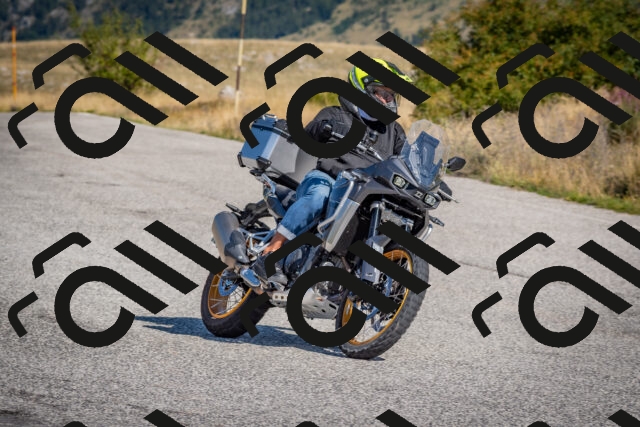 202509061027-DSC_8376_c4_