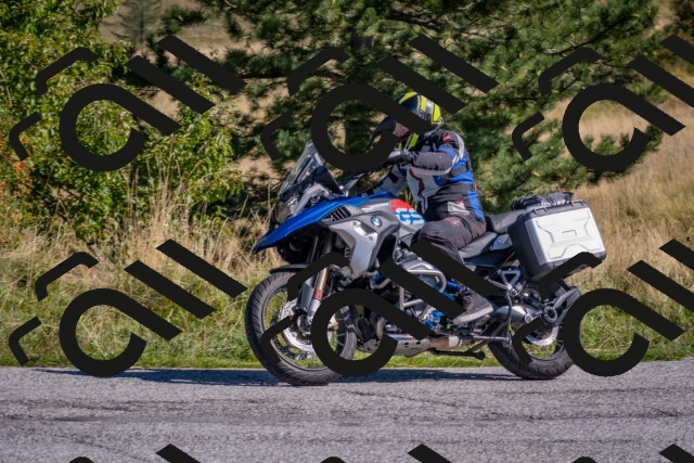 202509061034-DSC_8390_c4_