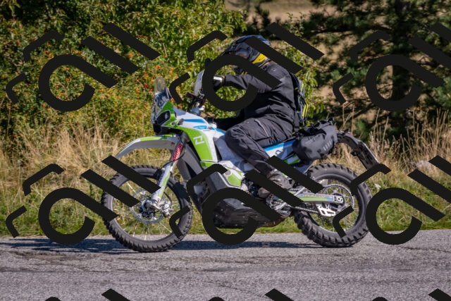 202509061036-DSC_8395_c4_