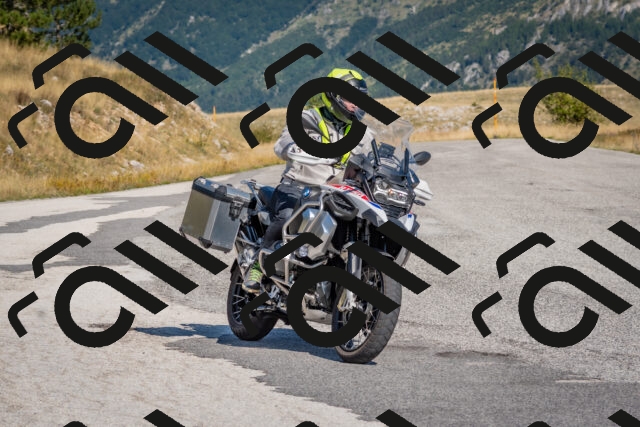 202509061037-DSC_8398_c4_